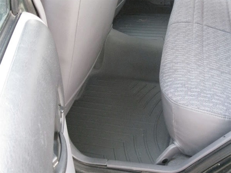 WeatherTech 97-01 Jeep Cherokee Rear FloorLiner - Black