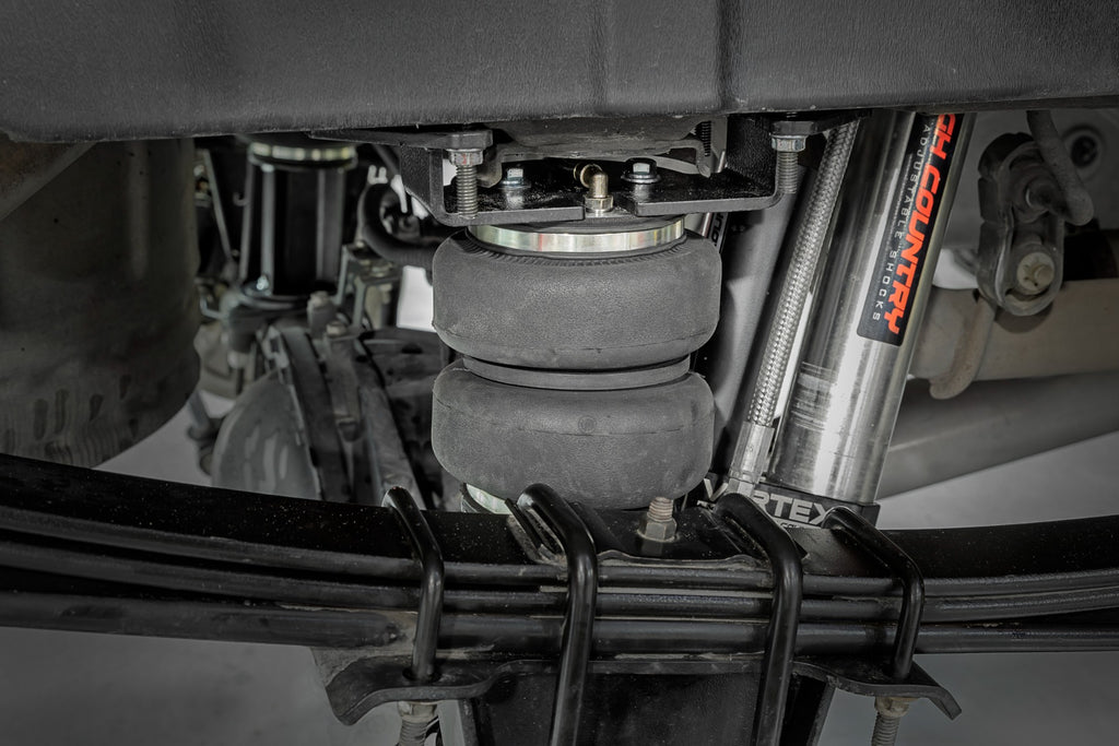 Air Spring Kit w/compressor Wireless Controller Silverado/Sierra 1500 (19-26) Rough Country