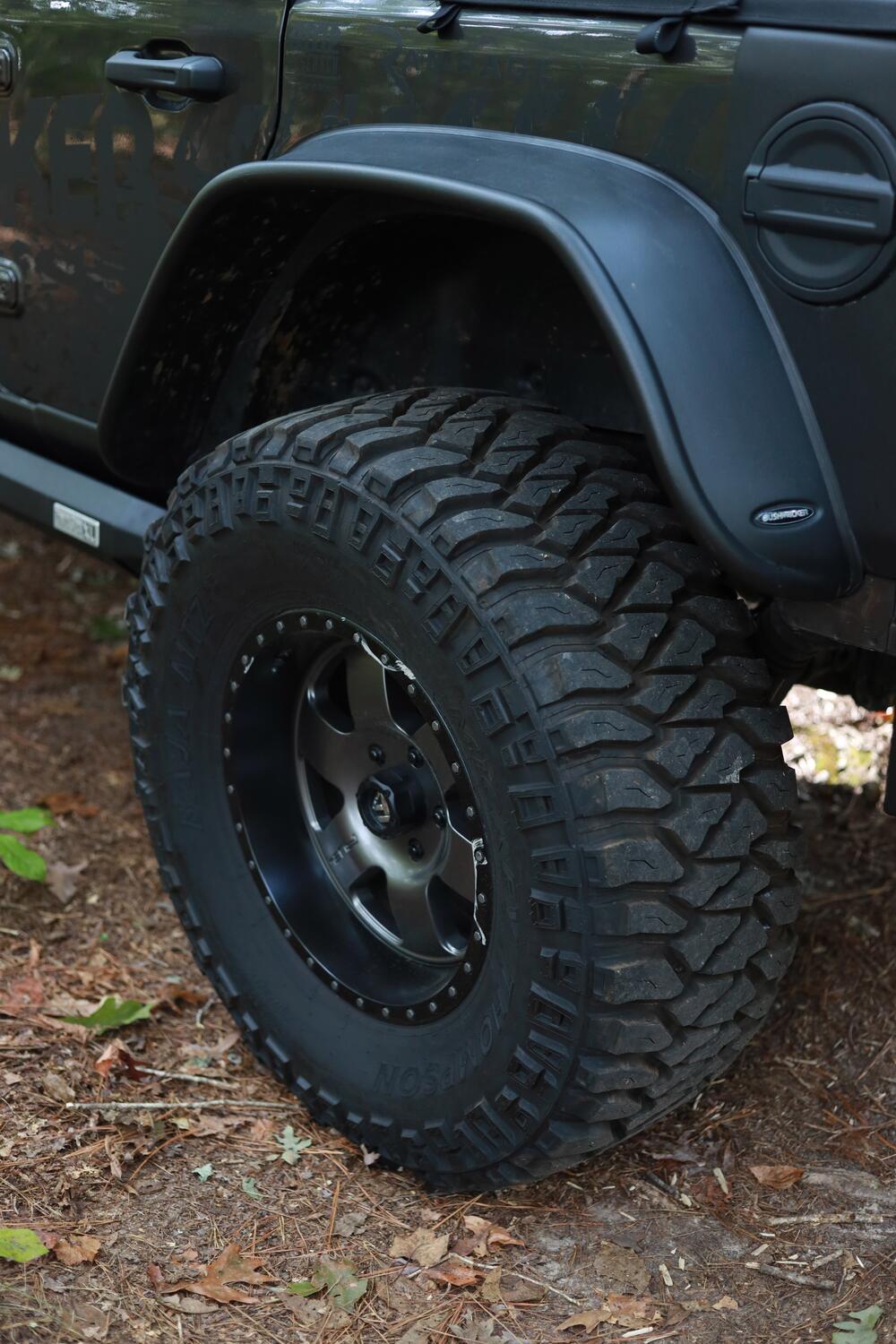 Black Jeep Flat Style Textured Finish Rear Fender Flares For 2018 -2023 Jeep Wrangler JL (Excludes Rubicon) Bushwacker