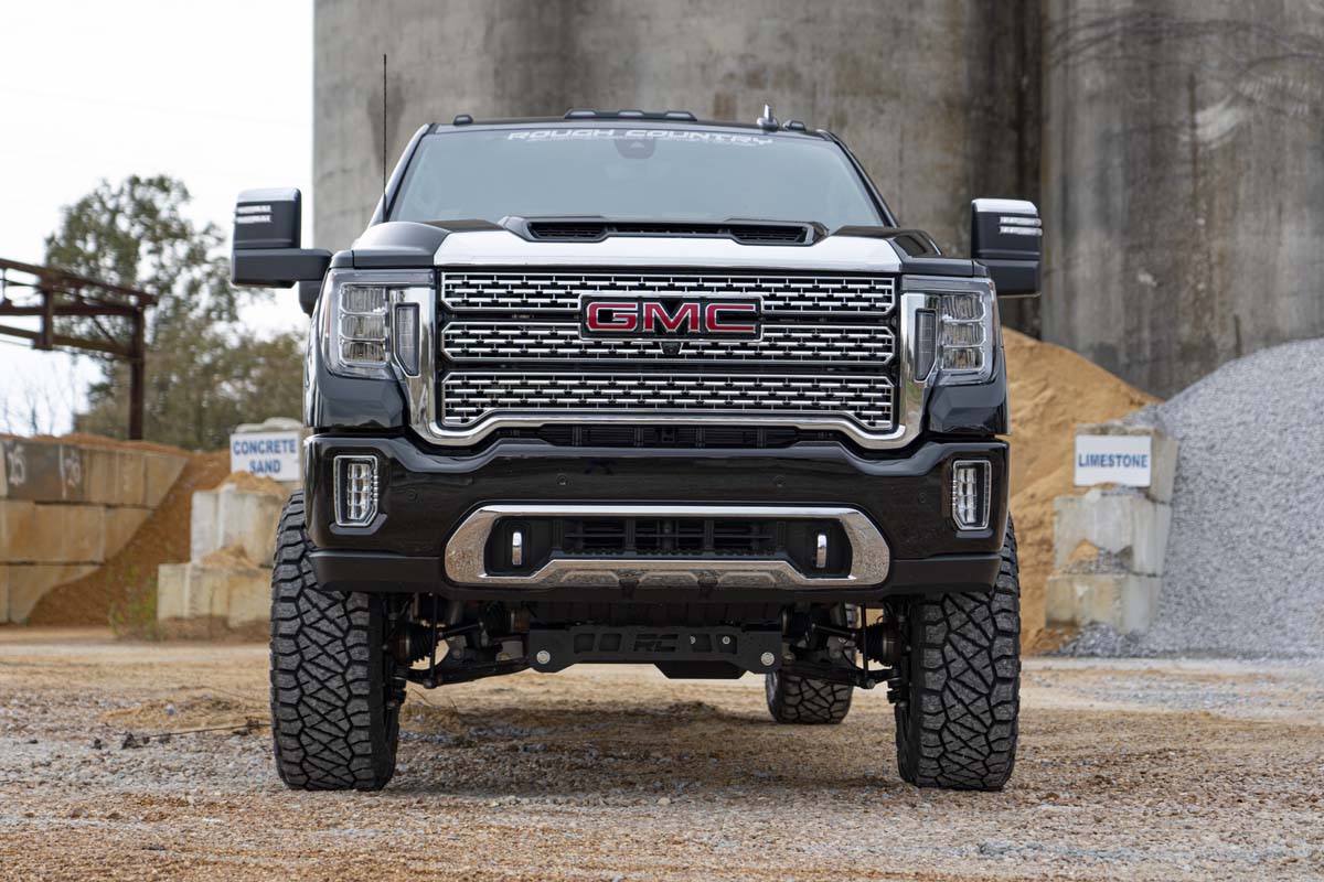 7 Inch Lift Kit NTD M1 w/ Overloads Silverado/Sierra 2500HD/3500HD (20-26) Rough Country