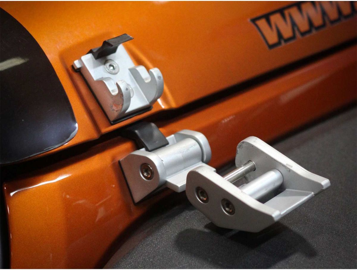 Hood Catch Kit Silver 2018-Present Jeep Wrangler / Gladiator Rugged Ridge