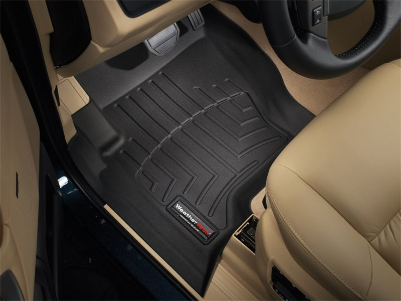 WeatherTech 05-09 Land Rover LR3 Front FloorLiner - Black
