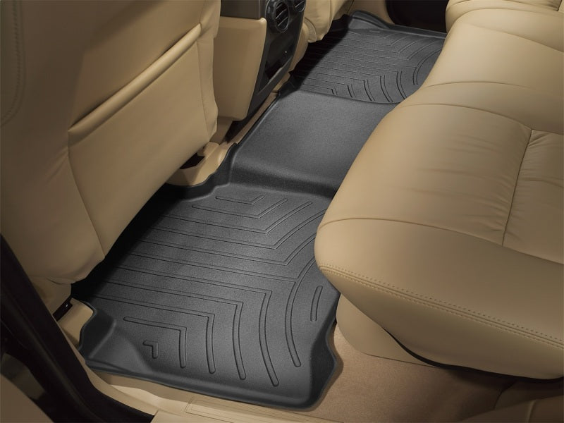 WeatherTech 05-09 Land Rover LR3 Rear FloorLiner - Black