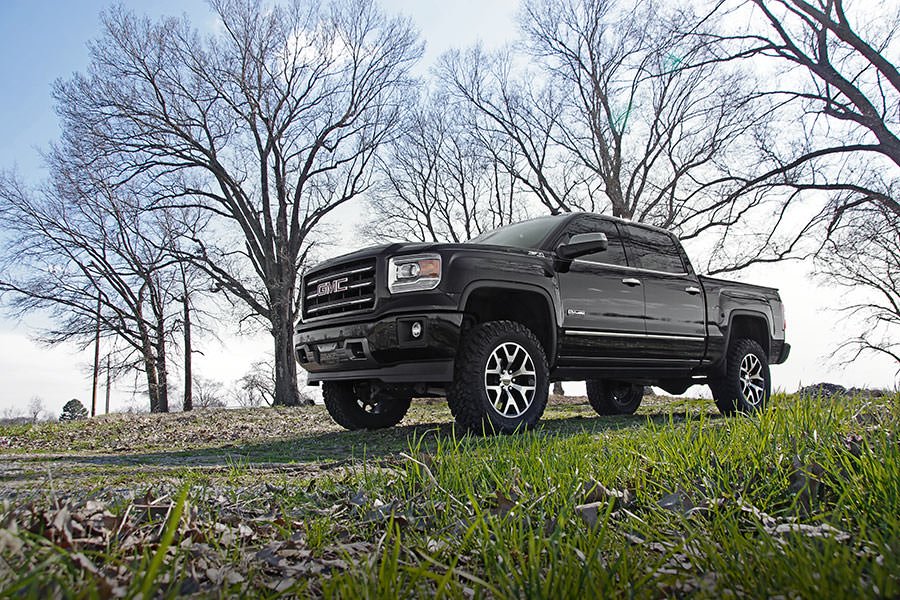 5 Inch GMC Suspension Lift Kit 14-16 Sierra 1500 Denal 4WD w/MagneRide Rough Country