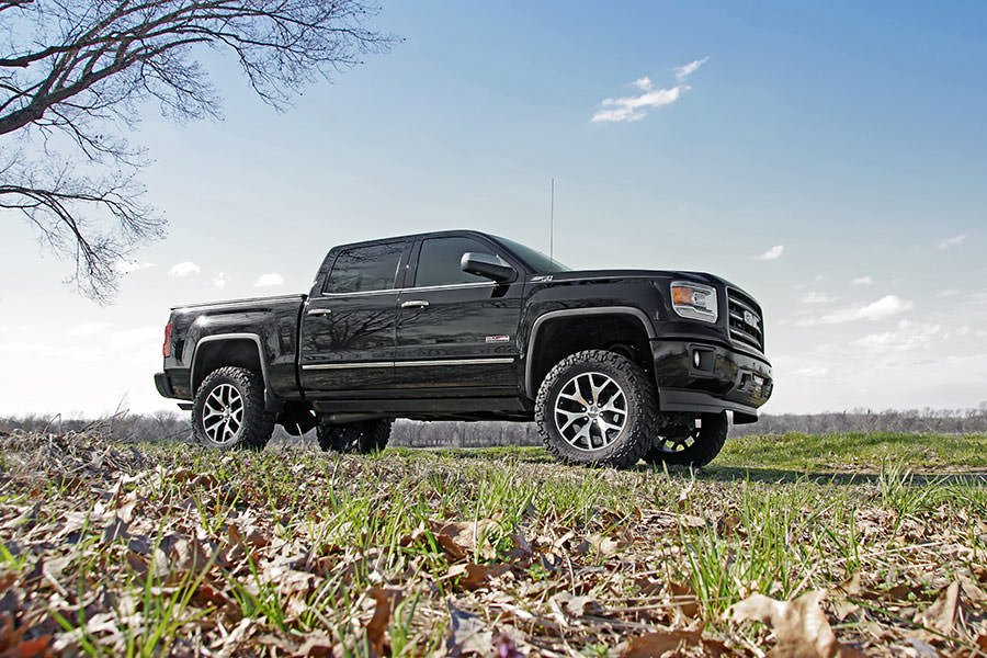 5 Inch GMC Suspension Lift Kit 14-16 Sierra 1500 Denal 4WD w/MagneRide Rough Country