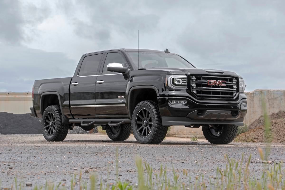 3.5 Inch Lift Kit Forged UCA N3 Strut Silverado/Sierra 1500 (14-16) Rough Country