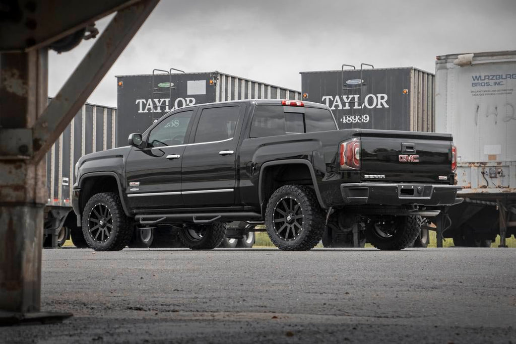 3.5 Inch Lift Kit Forged UCA N3 Strut Silverado/Sierra 1500 (14-16) Rough Country