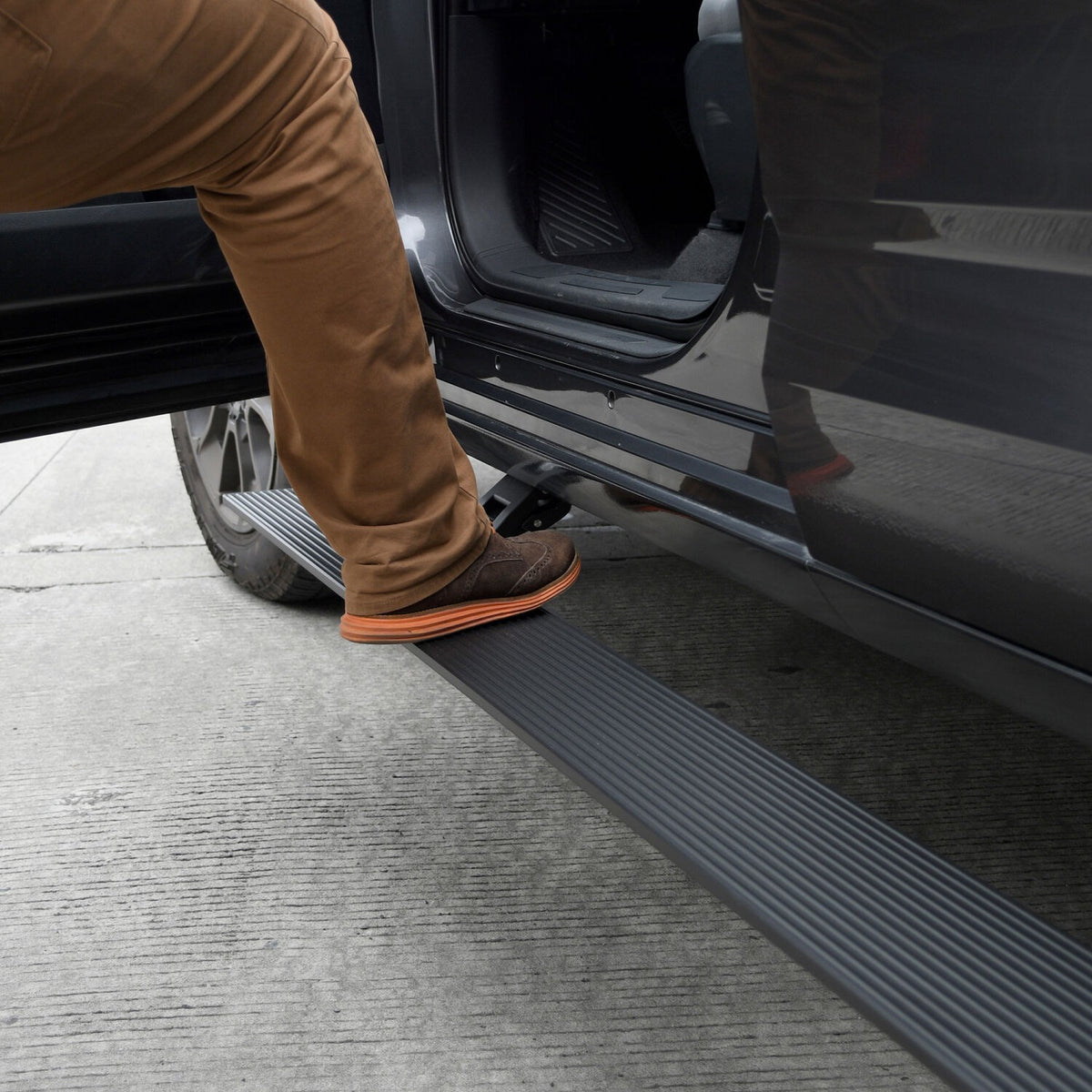 RealTruck VoltStep Electric Running Board Kit Textured Black 2022-2026 Toyota Tundra 4 Door Go Rhino