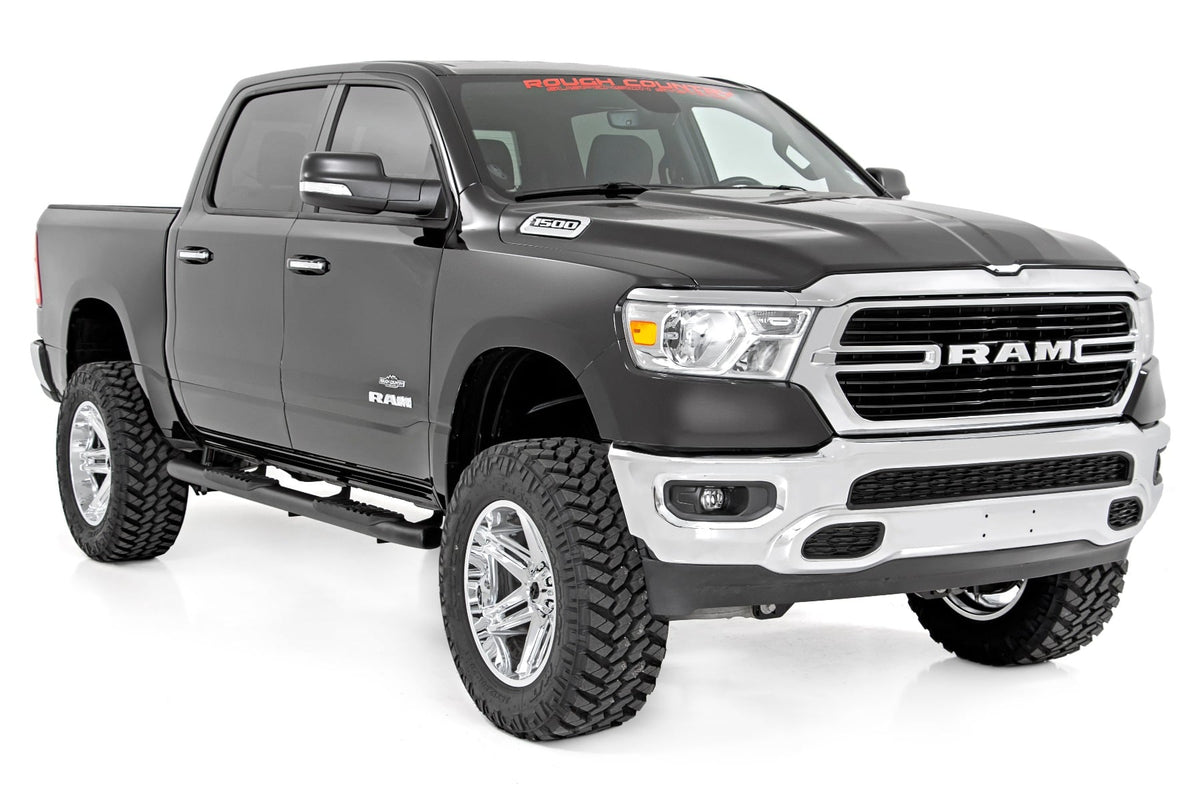 Oval Nerf Step Crew Cab Black Ram 1500 (19-26)/1500 TRX (21-24) Rough Country