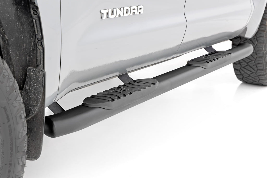 Oval Nerf Step Crew Cab Black Toyota Tundra 2WD/4WD (2007-2021) Rough Country