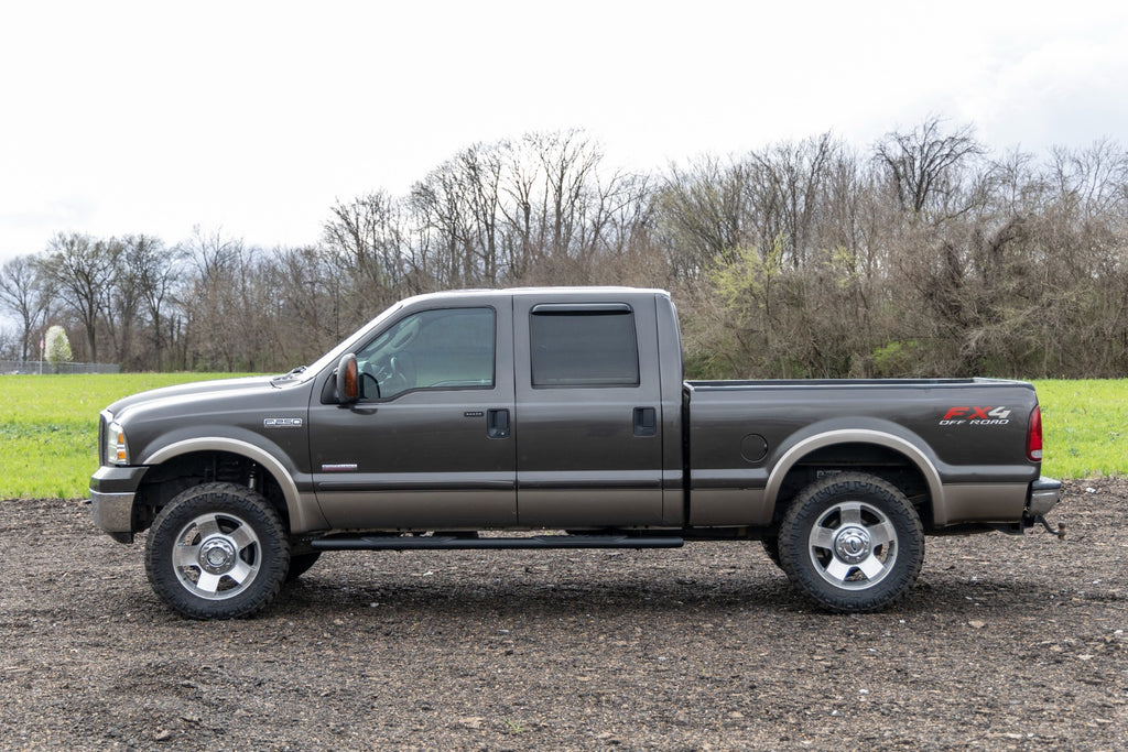 Oval Nerf Step Crew Cab Black Ford F-250/F-350 Super Duty (99-16) Rough Country