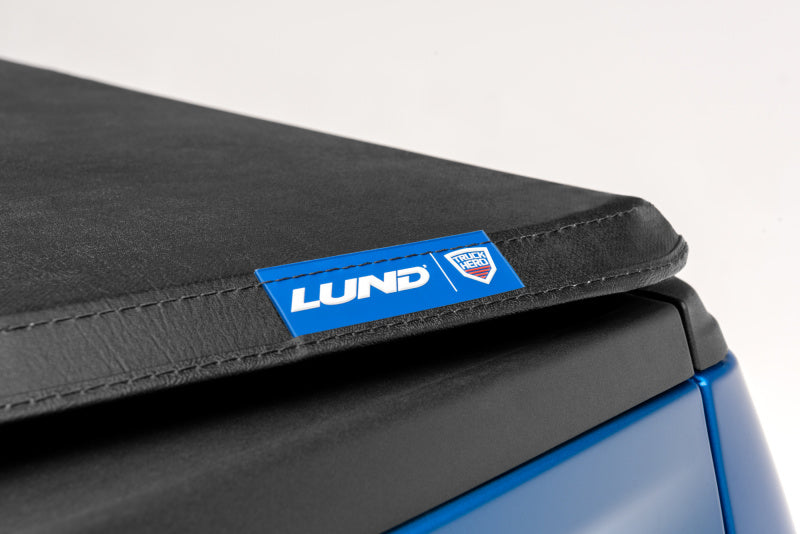 Lund 02-17 Dodge Ram 1500 (6.5ft. Bed Excl. Beds w/Rambox) Genesis Tri-Fold Tonneau Cover - Black