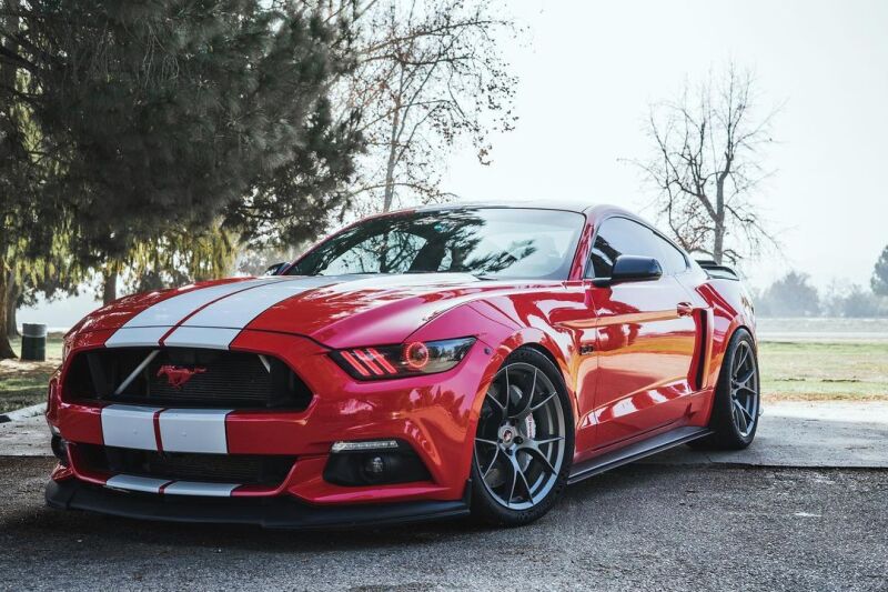 Oracle 15-17 Ford Mustang V6/GT/Shelby DRL w/ Halo Kit - ColorSHIFT w/ Simple Controller