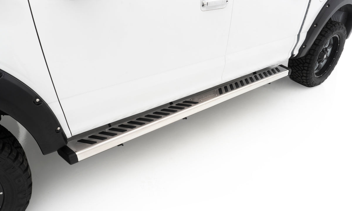 Summit Ridge 2.0 Running Board Kit Polished Stainless 2017-2026 Ford F-350/F-450 Super Duty Lund