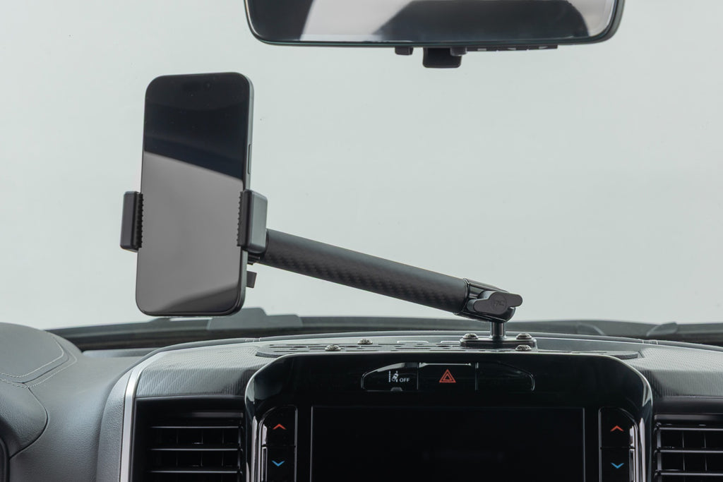 Dash Mount 8 Inch Non-Mag Safe Mount Kit 8in Screen Ram 1500 2WD/4WD (19-26) Rough Country