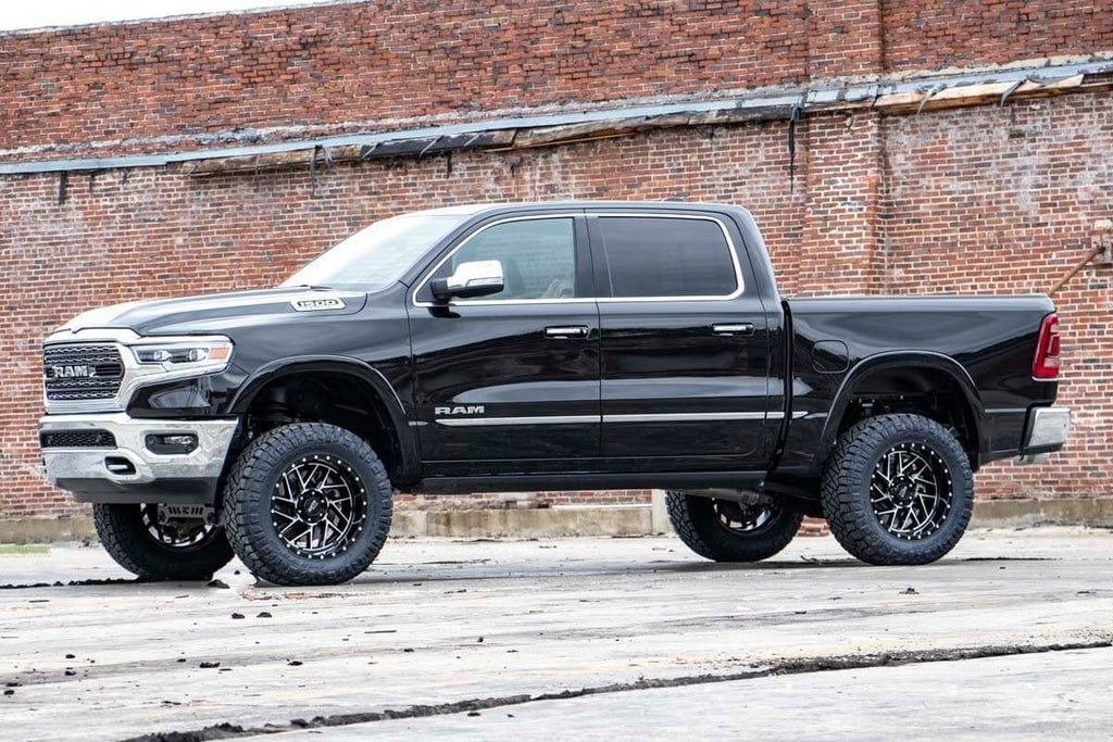 5 Inch RAM Suspension Lift Kit w/V2 Shocks 19-23 RAM 1500 4WD Air Ride/22XL Wheels Rough Country