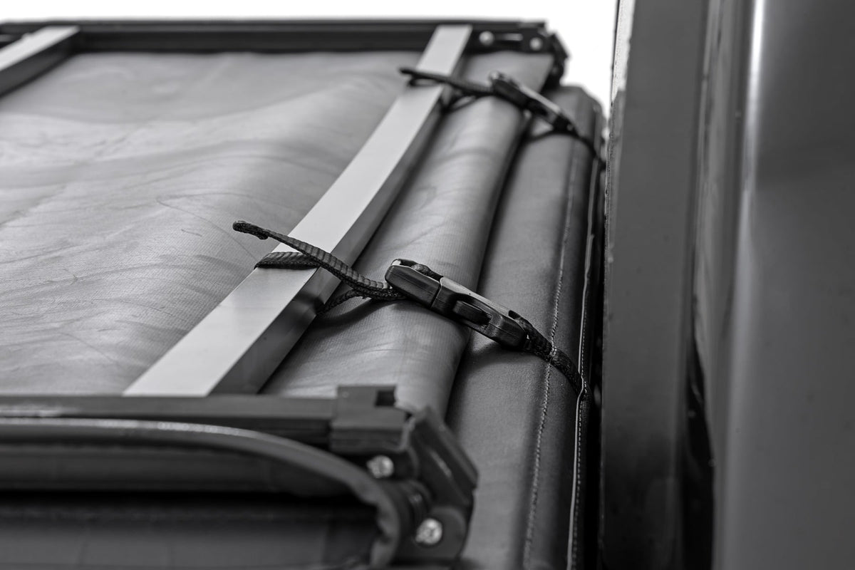 Soft Tri-Fold Bed Cover 5 Foot Bed Chevy/GMC Canyon/Colorado 2WD/4WD (23-26) Rough Country