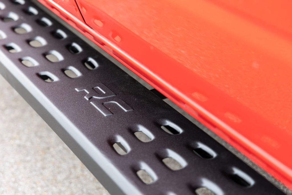 RPT2 Running Boards Crew Cab Black Ram 1500 (19-26)/1500 TRX (21-24) Rough Country