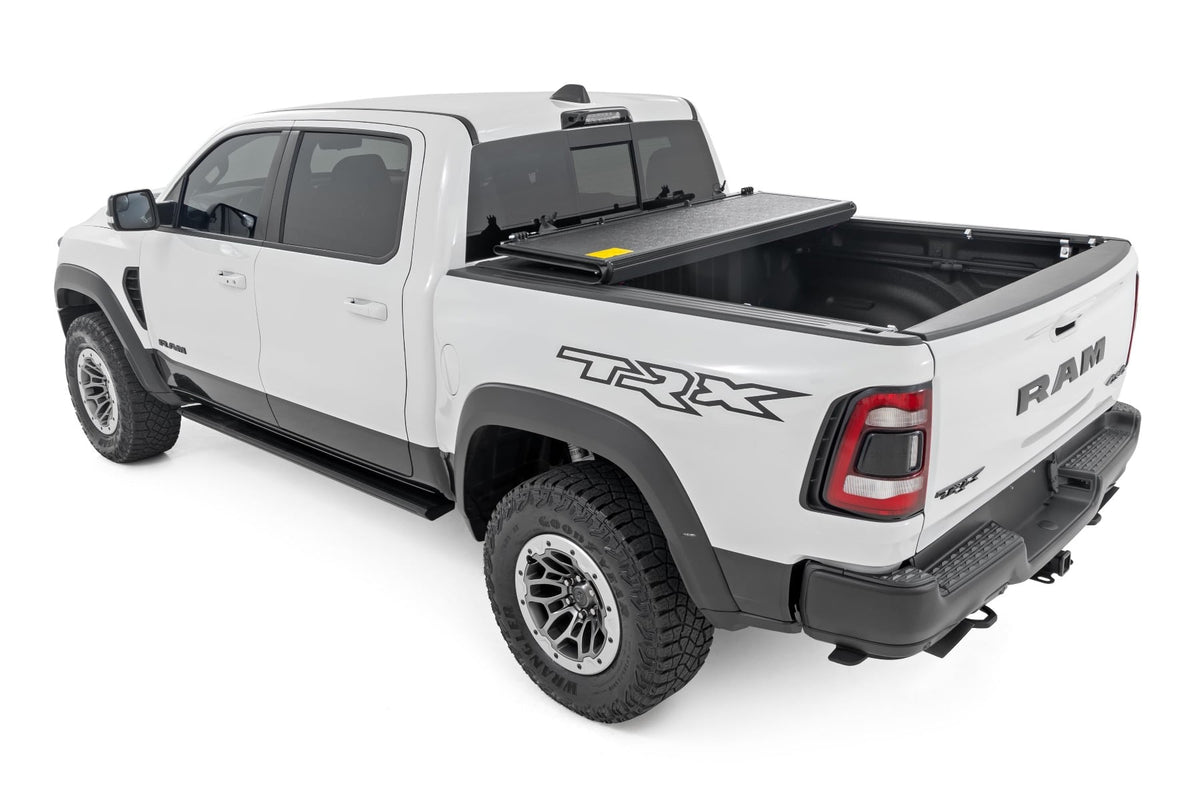 Hard Low Profile Bed Cover 5 Foot 7 Inch Bed No Rambox Ram 1500 (19-26)/1500 TRX (21-24) Rough Country