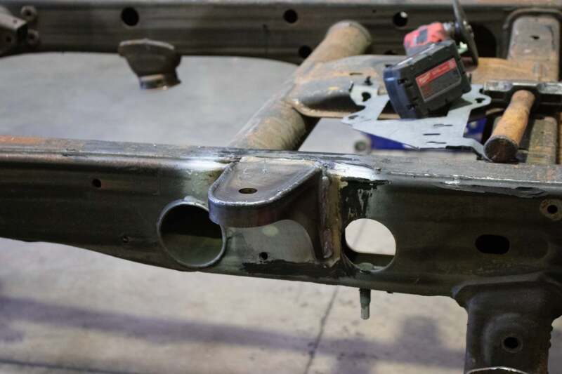 Rust Buster 11-18 Chevy Silverado 2500HD/3500HD Rear Bed Mount - Right