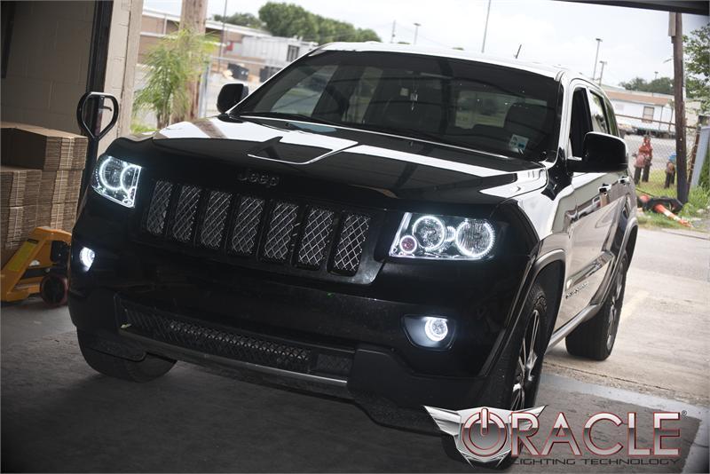 Oracle Jeep Grand Cherokee 11-13 LED Triple Halo Kit - White