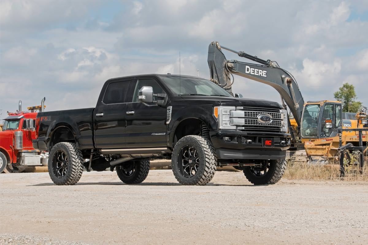 6 Inch Lift Kit 4-Link OVLD D/S Ford F-250/F-350 Super Duty (17-22) Rough Country
