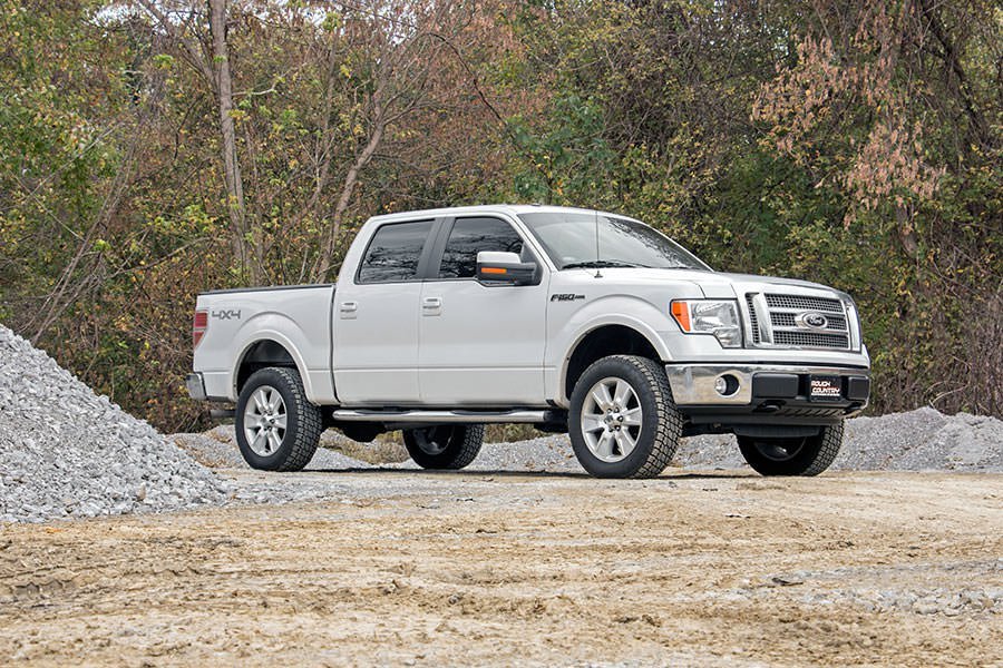 2 Inch Leveling Lift Kit Lifted Struts & V2 Shocks 09-13 F-150 Rough Country