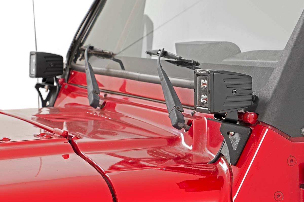 Light Mounts Lower Windshield Jeep Wrangler TJ (97-06)/Wrangler Unlimited (04-06) Rough Country