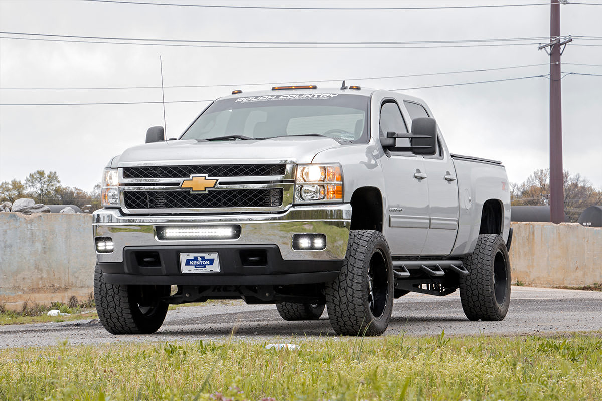 LED Light Kit Fog Mount 2 Inch Black Pair Amber DRL Chevy Silverado 2500 HD/3500 HD (11-14) Rough Country