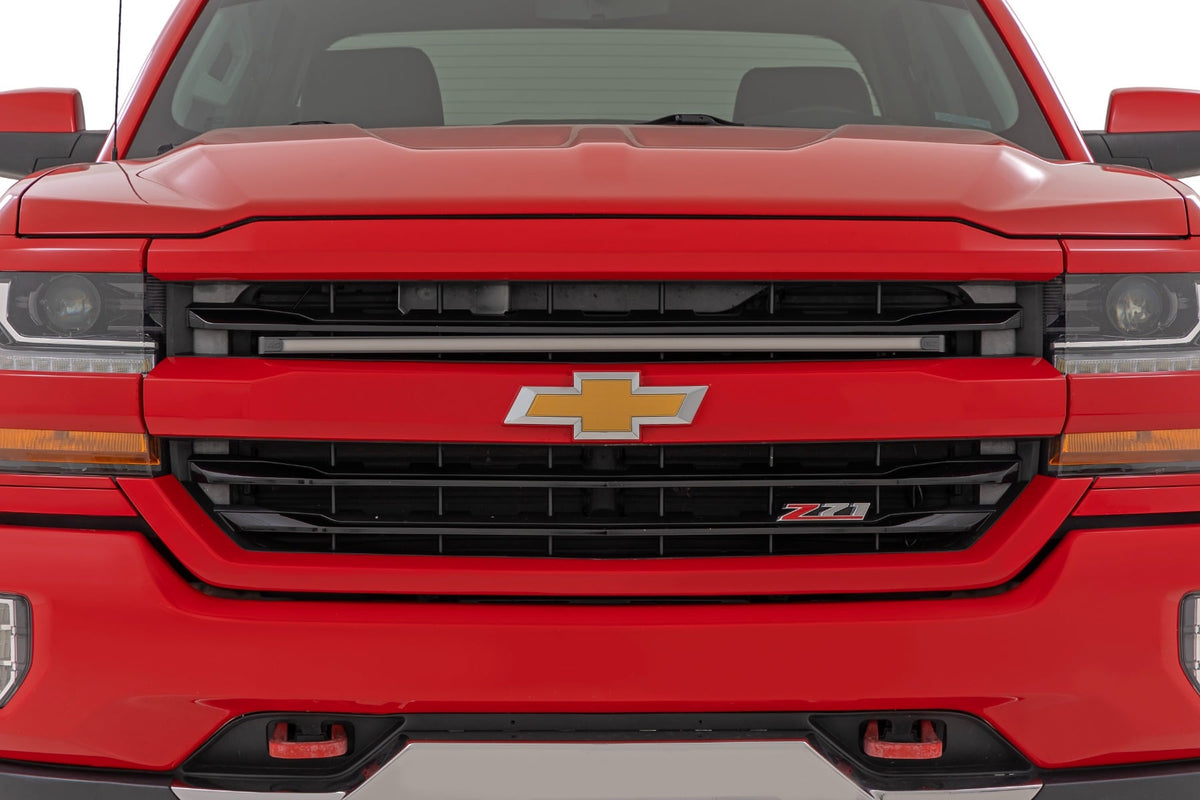 LED Light Kit Grille Mount 30 Inch DRL Chevy Silverado 1500 (16-18) Rough Country