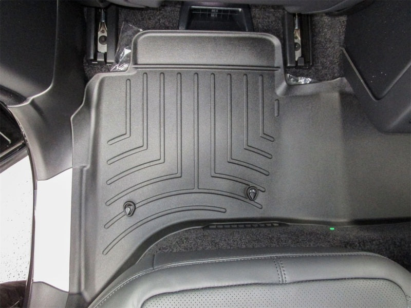 WeatherTech 2018+ Land Rover Range Rover (No 2nd Row Console) Rear FloorLiner - Black