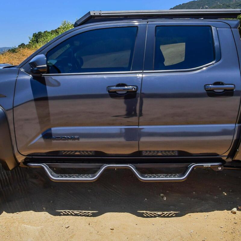 Westin 2024-2026 Toyota Tacoma Dbl Cab Outlaw Drop Nerf Step Bars - Textured Black