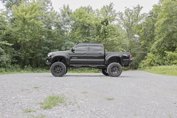 6 Inch Lift Kit M1 Toyota Tacoma 2WD/4WD (2005-2015) Rough Country
