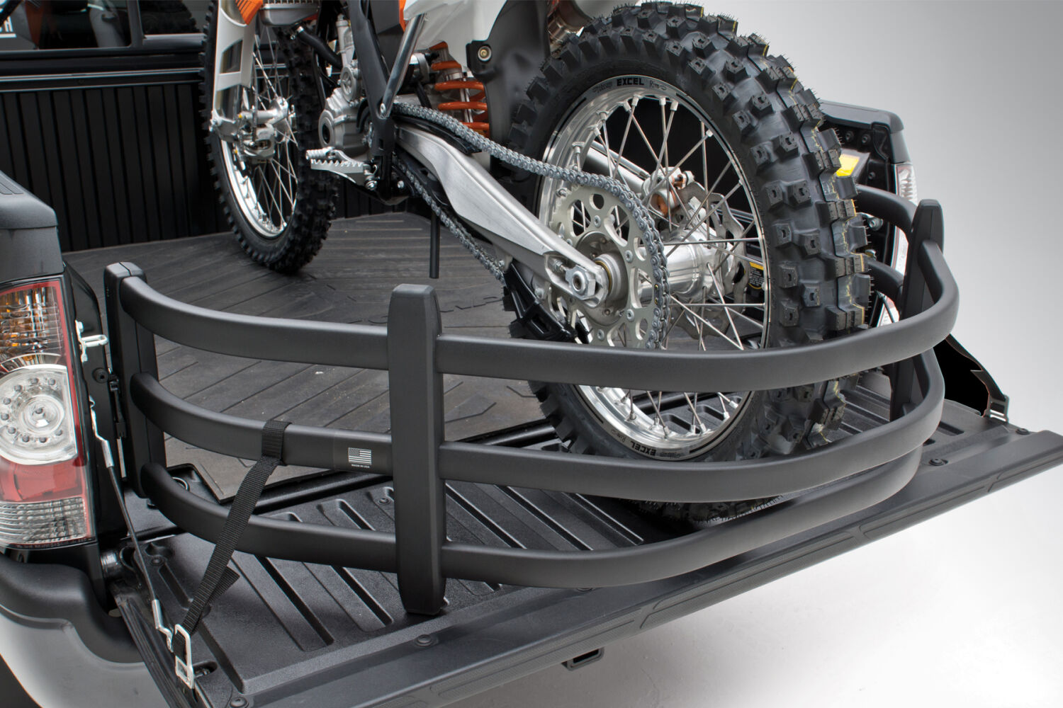 BedXtender HD Tailgate Bed Extender Moto For 04-12 Colorado/Canyon 1996-2004 Sonoma 1987-2011 Dodge Dakota 1998-2017 Nissan Frontier 00-06 Toyota Tundra 05-15 Toyota Tacoma 1998-2006 Mazda B-Series 07-09 Mitsubishi Raider Standard Bed AMP Research
