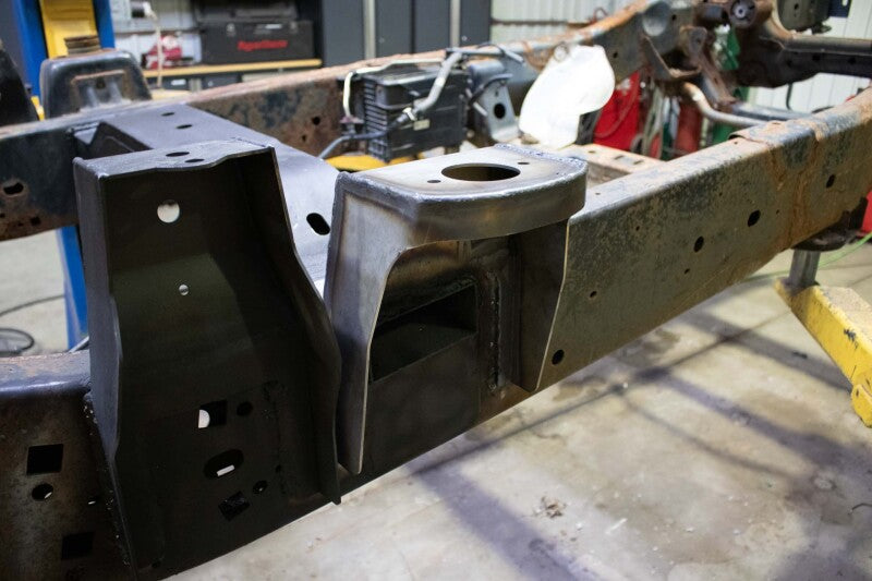 Rust Buster 09-14 Ford F150 Single Cab Rear Cab Mount