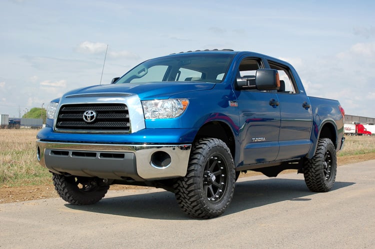 4.5 Inch Lift Kit N3 Struts Toyota Tundra 4WD (2007-2015) Rough Country