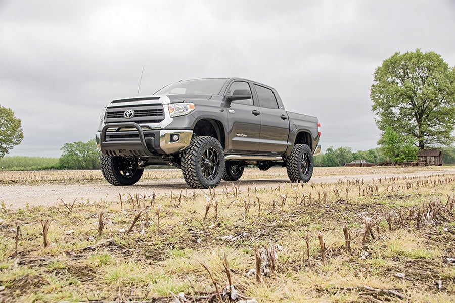 6 Inch Lift Kit N3 Struts Toyota Tundra 4WD (2007-2015) Rough Country