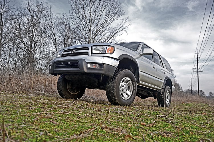 3 Inch Lift Kit N3 Struts Toyota 4Runner 2WD/4WD (1996-2002) Rough Country