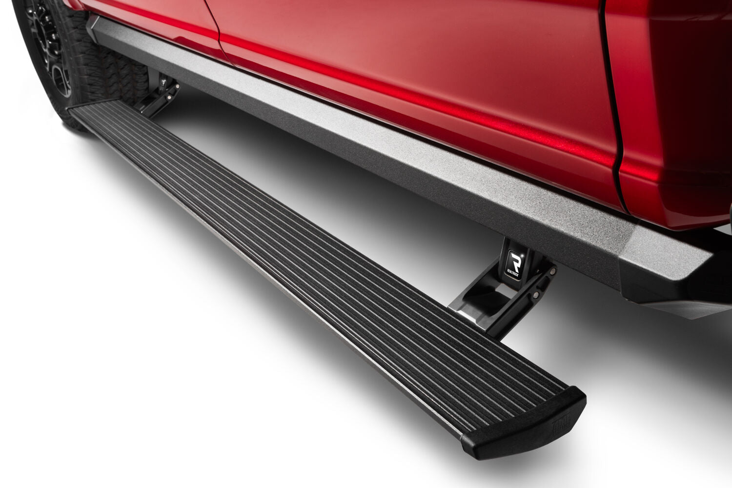 PowerStep XL Electric Running Boards Plug N Play System For 2017-2019 Ford F-250/F-350/F-450 SuperCrew Cab AMP Research