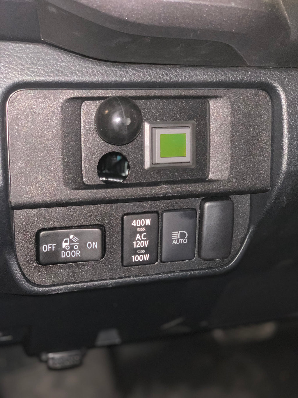 Touchscreen or HD + G Screen Mounting Panel for 16-19 Toyota Tacoma sPods