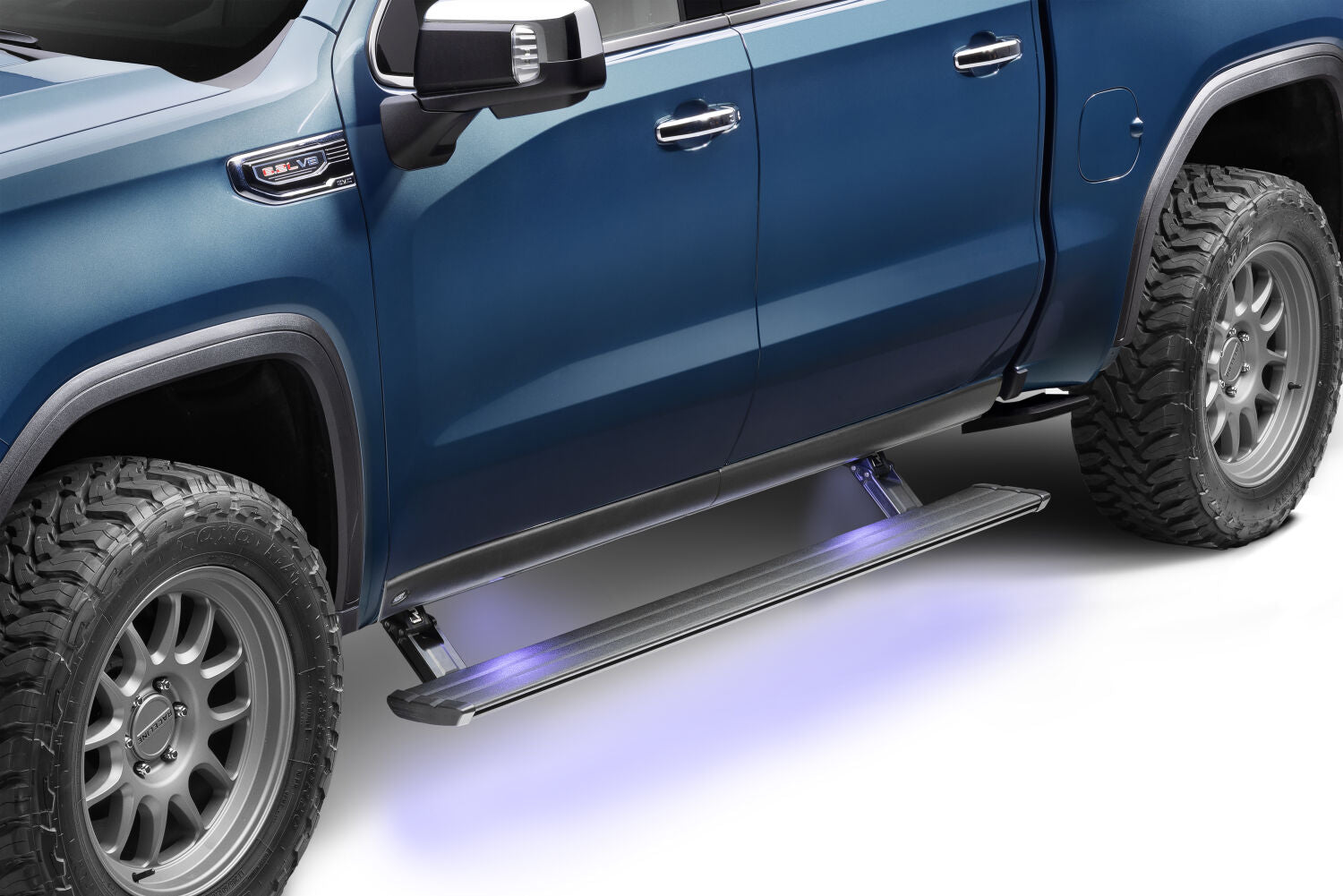 PowerStep SmartSeries Running Board 22-25 Silverado/Sierra 1500 24-26 Silverado/Sierra HD AMP Research