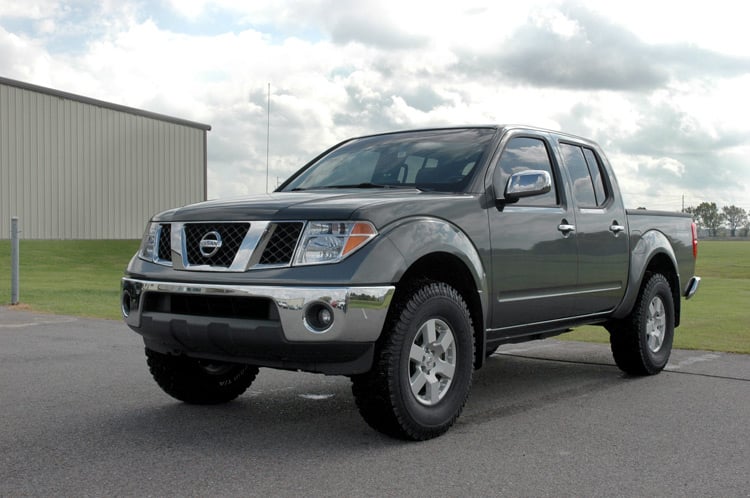 2.5 Inch Leveling Kit Red Spacers Front Nissan Frontier (05-26)/Xterra (05-15) Rough Country