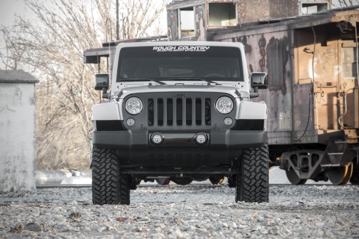 2.5 Inch Lift Kit Jeep Wrangler Unlimited 2WD/4WD (2007-2018) Rough Country