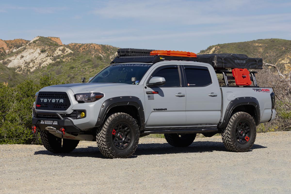 Fender Flares Defender Toyota Tacoma 2WD/4WD (2016-2023) Rough Country