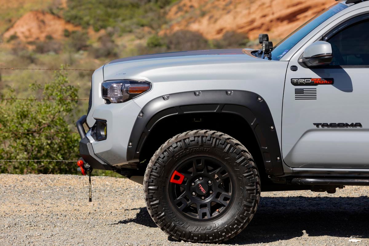 Fender Flares Defender Toyota Tacoma 2WD/4WD (2016-2023) Rough Country