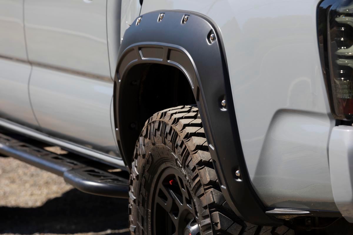 Fender Flares Defender Toyota Tacoma 2WD/4WD (2016-2023) Rough Country