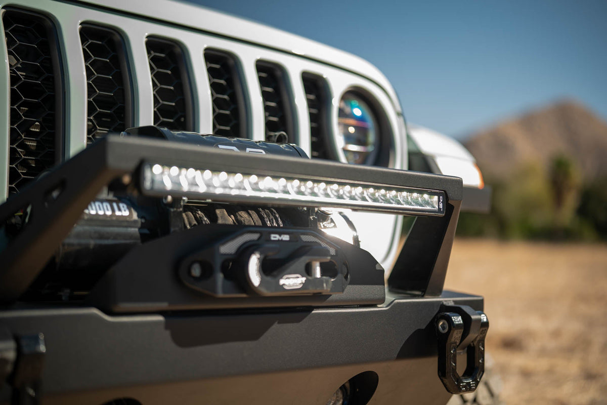 20 Inch Halo Elite Single Row Light Bar with Accent Light DV8 Offroad