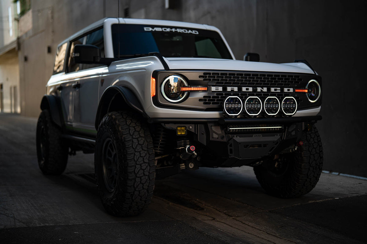 7 Inch Halo Elite Round Light w/ Accent Halo DV8 Offroad