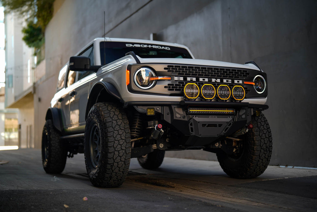 7 Inch Halo Elite Round Light w/ Accent Halo DV8 Offroad
