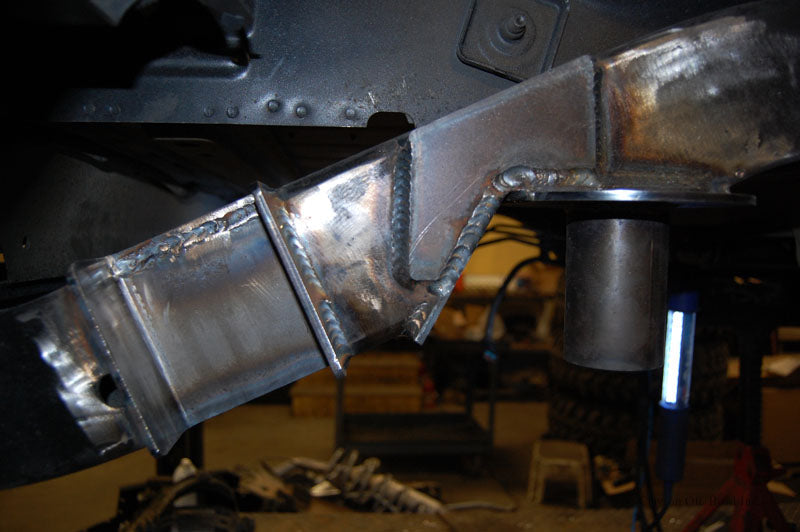 TJ/LJ Rear Upper Spring Post W/Spring Retainer Clayton Offroad